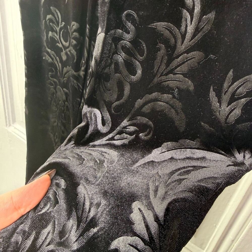 Black Velvet Flare Pants Floral Jacquard Stretch Goth Large NWOT Witchy - Picture 4 of 8